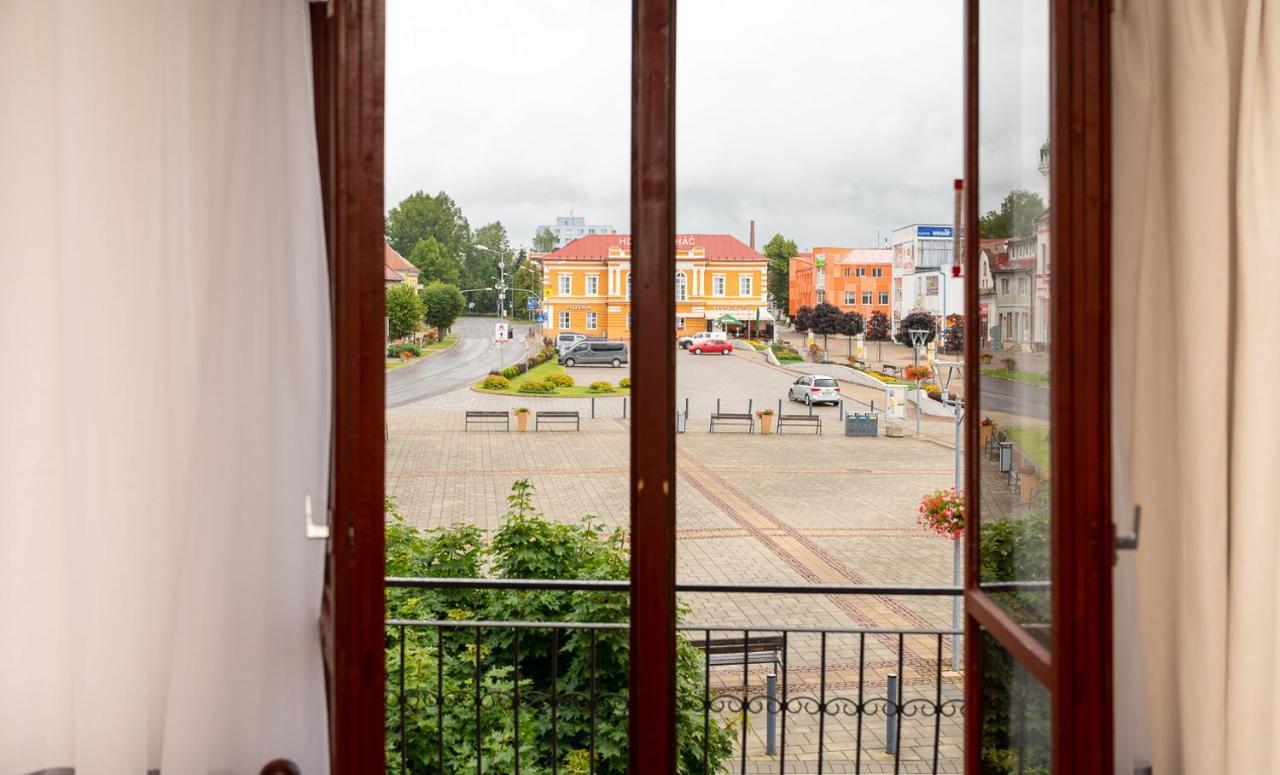 2- Izbovy Apartman Kajka V Penzion Трстена Екстер'єр фото