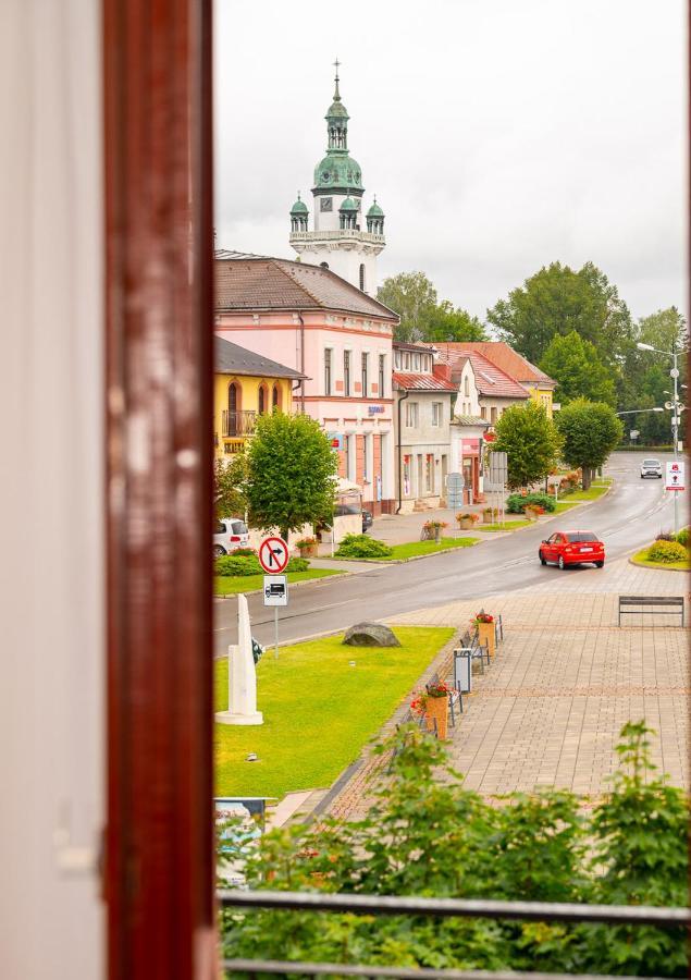 2- Izbovy Apartman Kajka V Penzion Трстена Екстер'єр фото