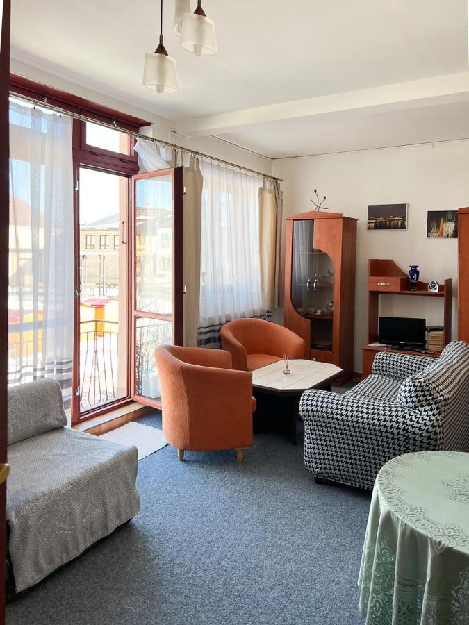 2- Izbovy Apartman Kajka V Penzion Трстена Екстер'єр фото